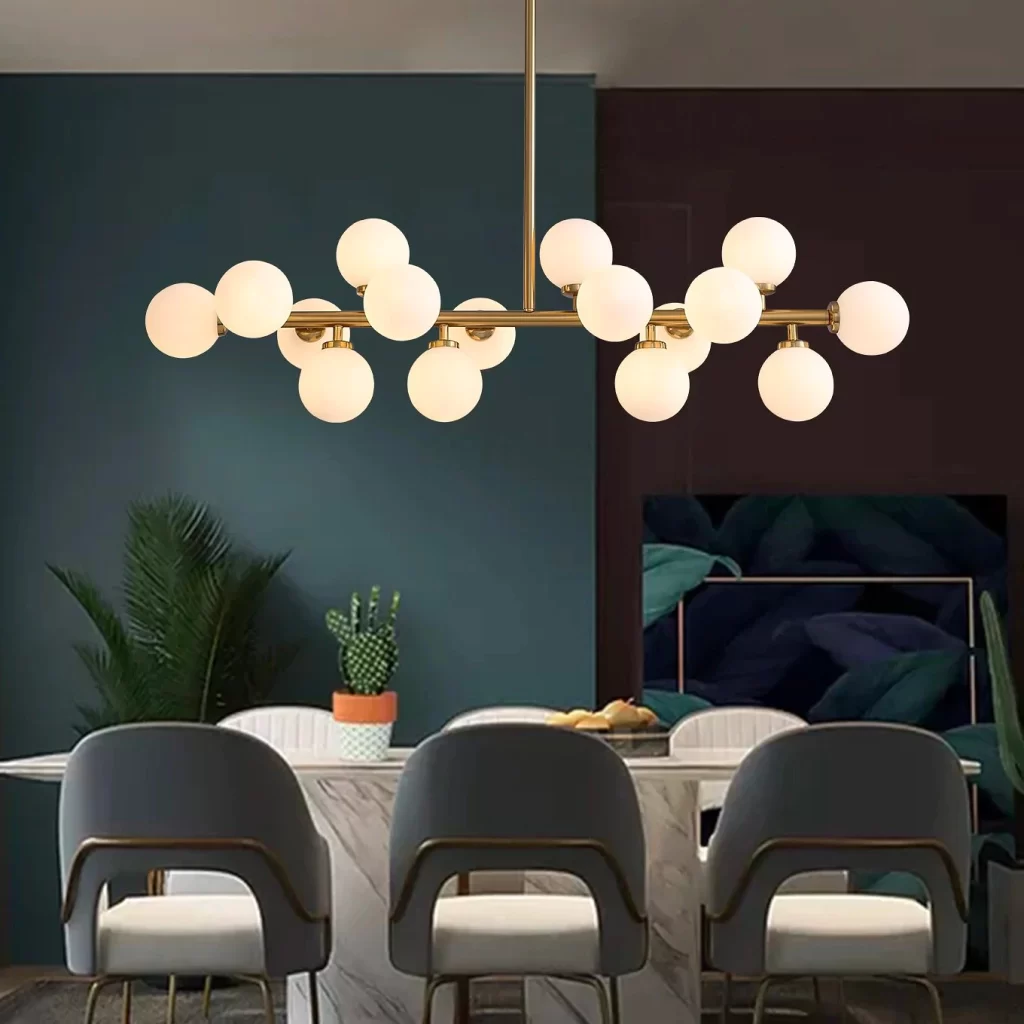 Multi-light source linear chandelier