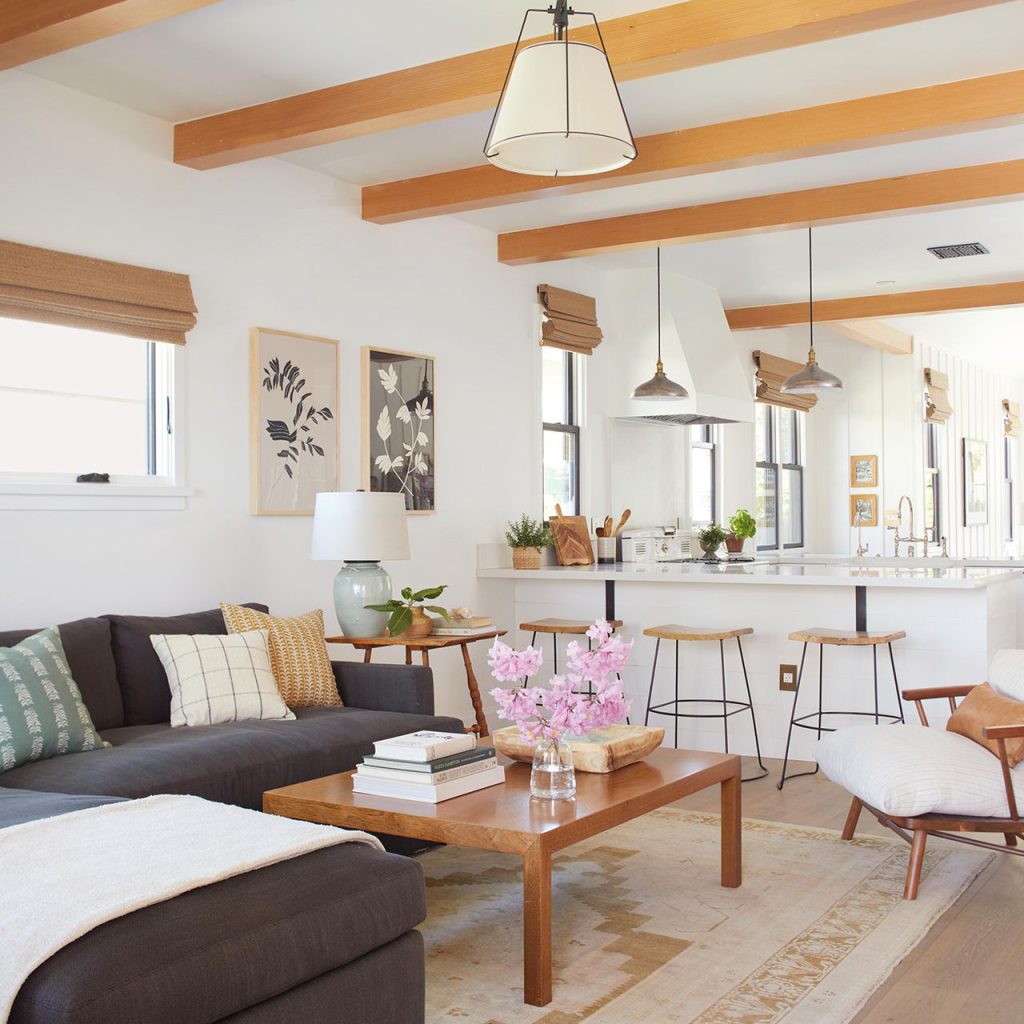 open-concept-living-area-with-exposed-beams-9600401a-2e9324df72e842b19febe7bba64a6567-50