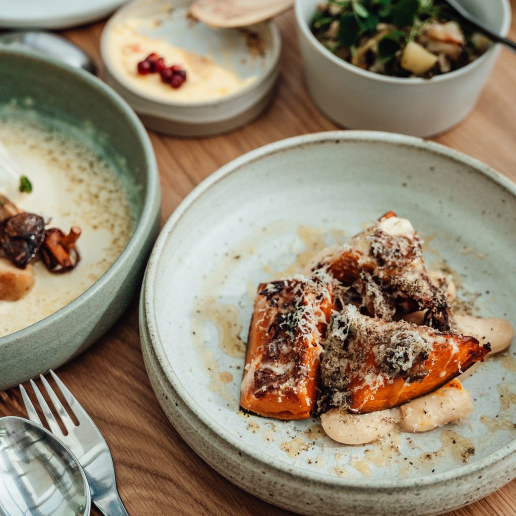 dinnerware-210127-bd-2x1-116