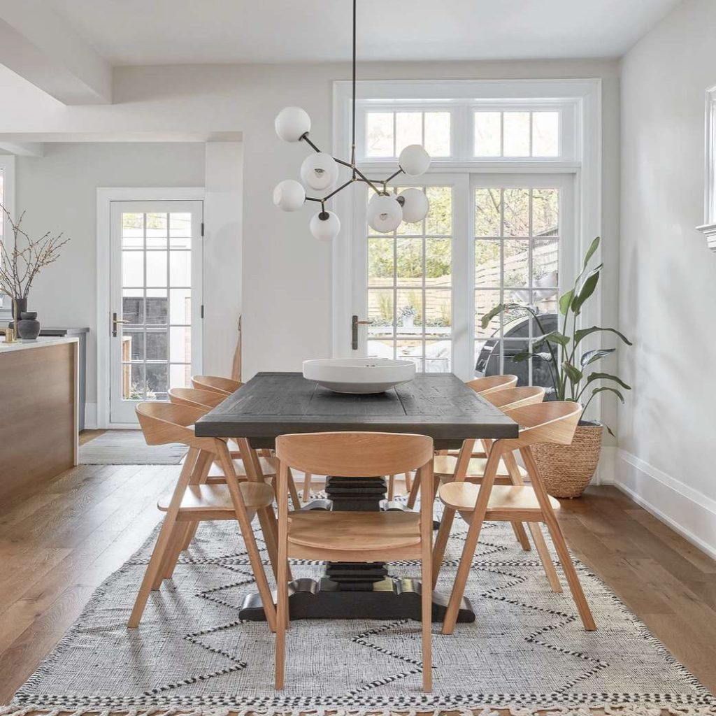 ashleymontgomerydiningroomlighting4-a1f94b0c439e4ec19c2ef335bfb2c21f-22