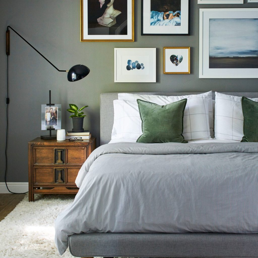 bedroom-collection-artwork-4FmLeEFtKwO87N4LG-N1Jv-53670737d5f64fa0845d90cb3a28393d-120