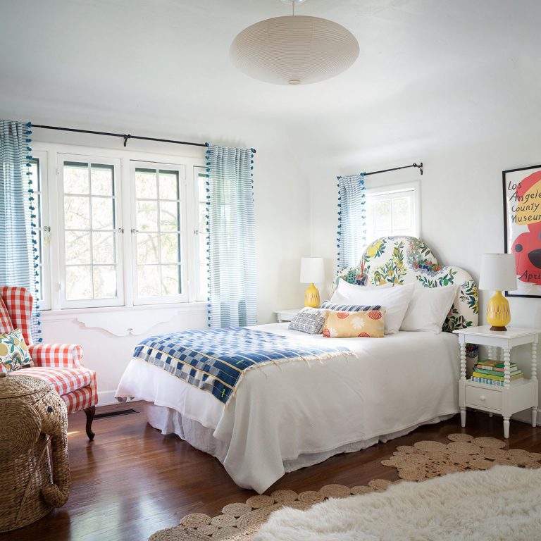 bedroom-fur-rug-blue-bedspread-f5e36d84-0a567ef8963746dbb0d6001f205a1758-177