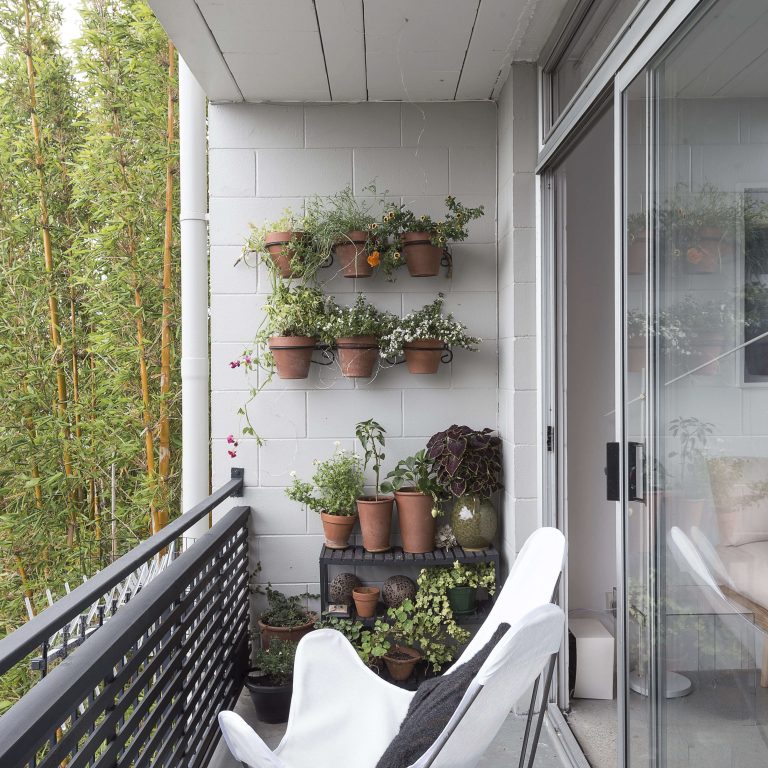 karin-montgomery-spath-new-zealand-studio-balcony-matthew-williams-203