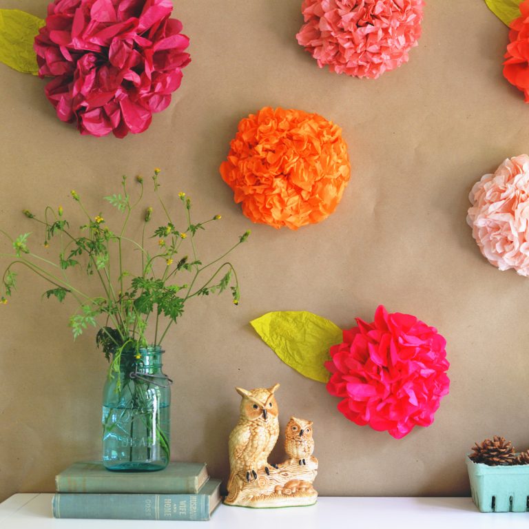 01-colorful-summer-design-tissue-paper-flowers-summer-decorating-ideas-homebnc-1