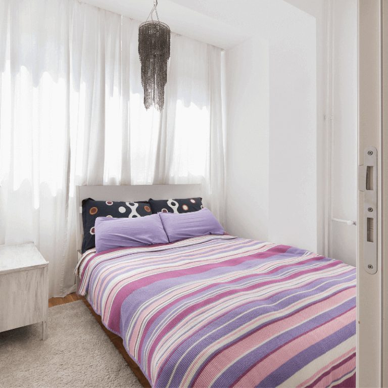 Come-arredare-una-cameretta-di-10-mq-in-stile-moderno-Foto-di-Canva-2-130