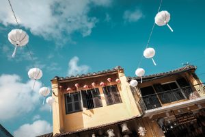 Photo balcony lanterns